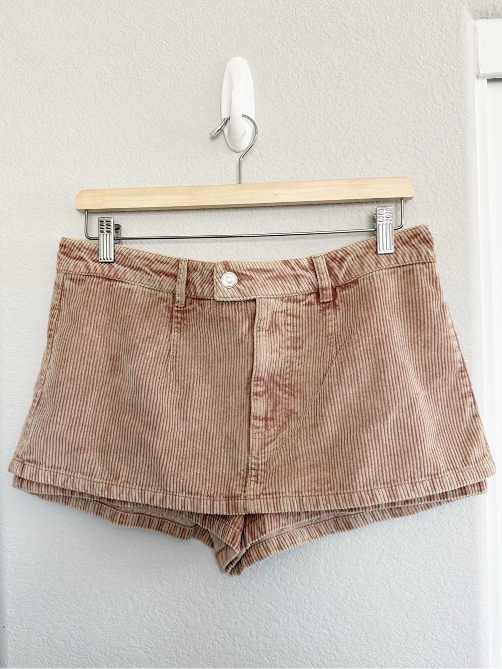 Free People We The Free Gallivanting Cord Skort in Beige Dusty Rose - Picture 2 of 7
